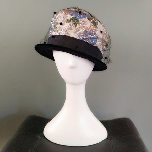 Vtg Union Made Floral Gold Lame Bucket Flapper Hat - Picture 1 of 6